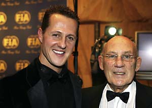 Michael Schumacher & Stirling Moss<br>Foto: Archiv Autosport.at