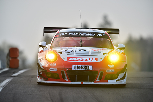 Beim 59. ADAC ACAS H&R-Cup pilotiert der Steirer Klaus Bachler gemeinsam mit dem Deutschen Alex Müller einen Porsche 911 GT3 R des Frikadelli Racing Teams