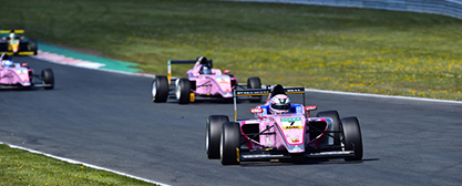 Lirim Zendeli beschert BWT Mücke Motorsport ersten Saisonsieg in der ADAC Formel 4
