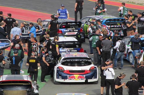 Und in der Mittagspause ein wenig World Rallyecross, das kann was