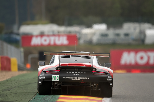 Im neuen 510 PS starken Porsche 911 RSR wird Richard Lietz zusammen mit seinen französischen Teamkollegen Patrick Pilet und Frédéric Makowiecki auf dem legendären 13,629 Kilometer langen Circuit des 24 Heures antreten