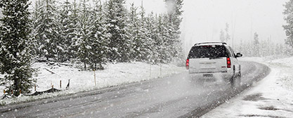 Durch Schnee und Eis mit dem Auto - die richtige Vorbereitung