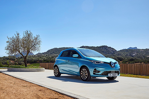 21231687 2019 New Renault ZOE tests drive in Sardinia